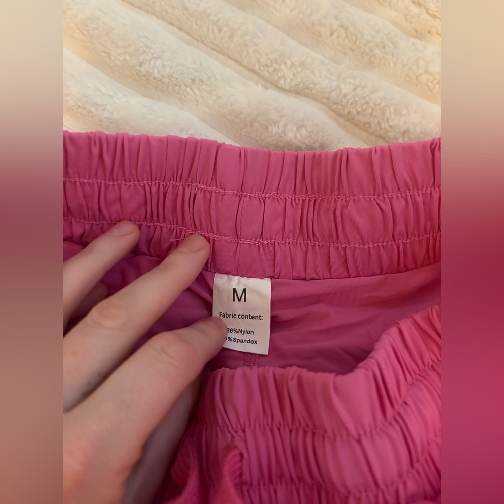 Amazon Shorts - Picture 2 of 3